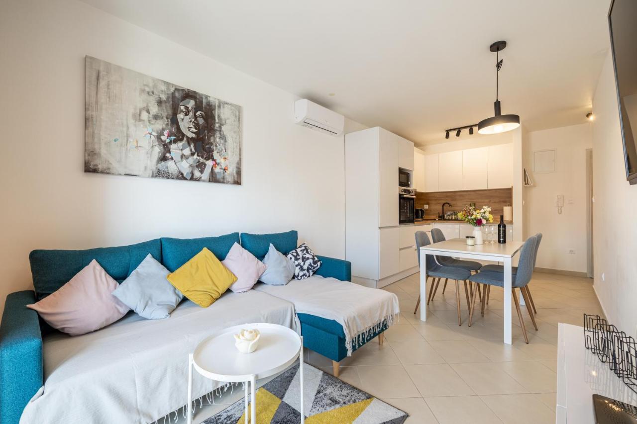 Cosy Apartment Terrano -Free Private Parking สปลิท ภายนอก รูปภาพ